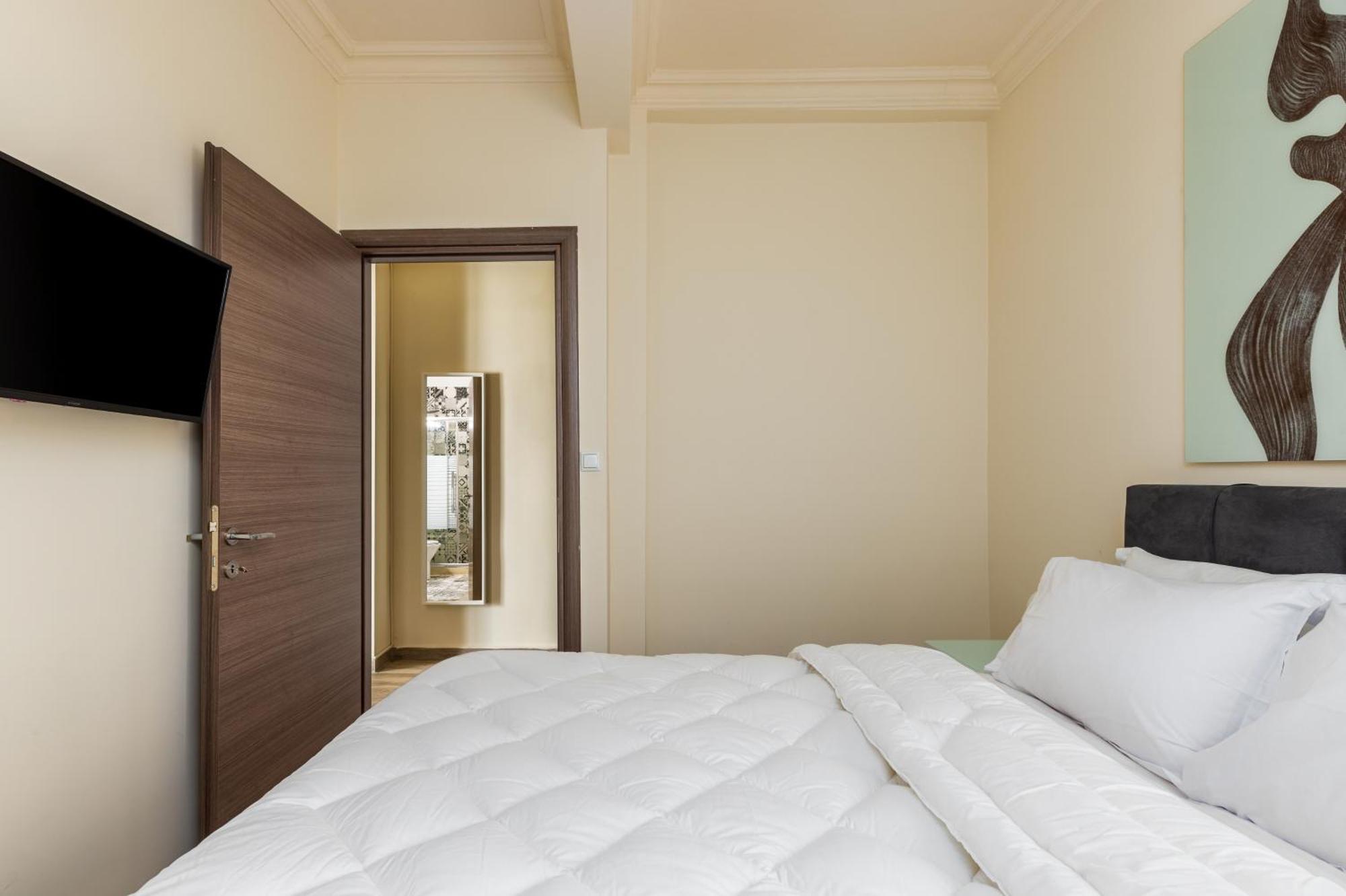 Tropical & Faces By Nest Apartment Thessaloniki Exterior photo