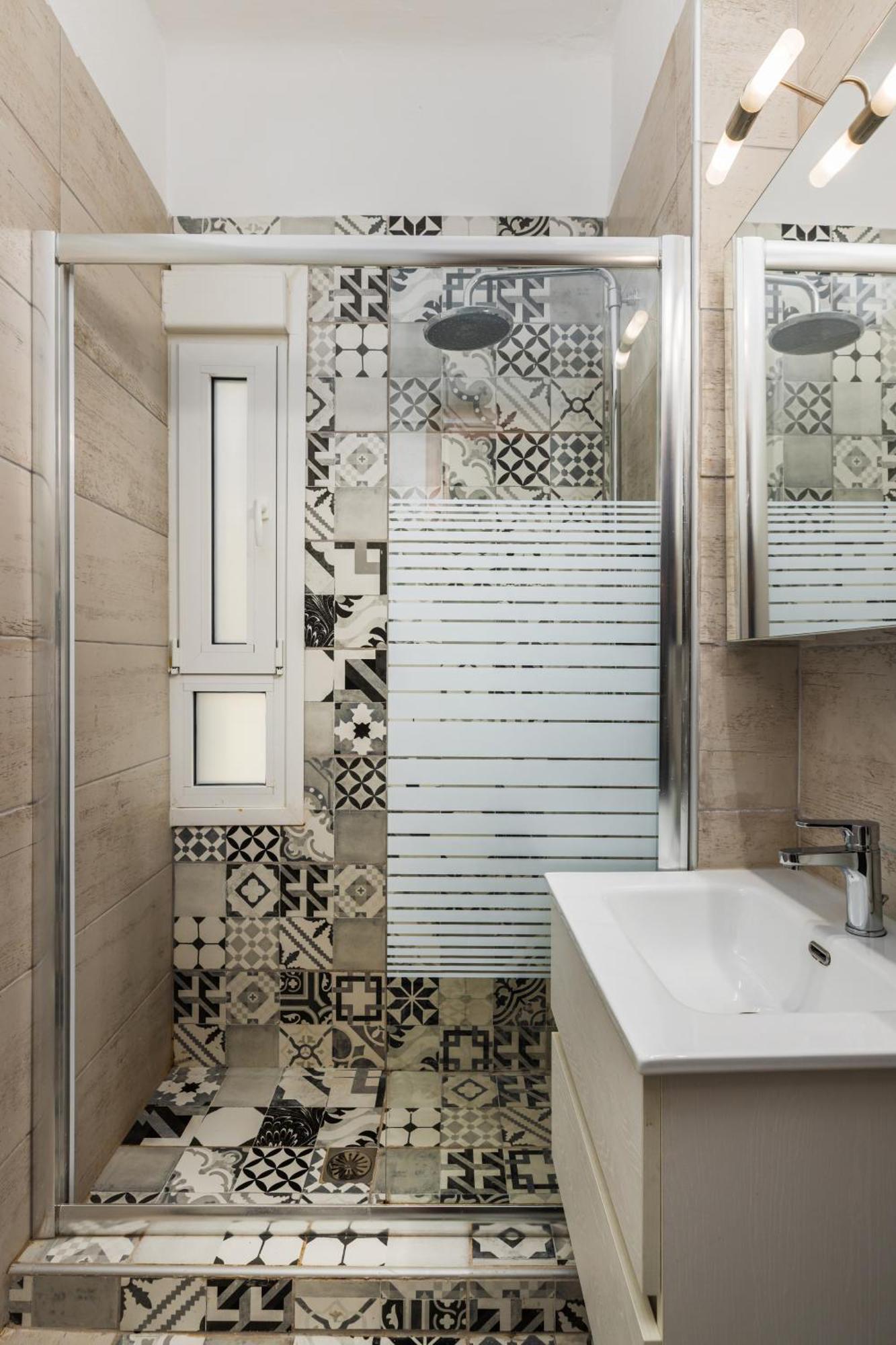 Tropical & Faces By Nest Apartment Thessaloniki Exterior photo