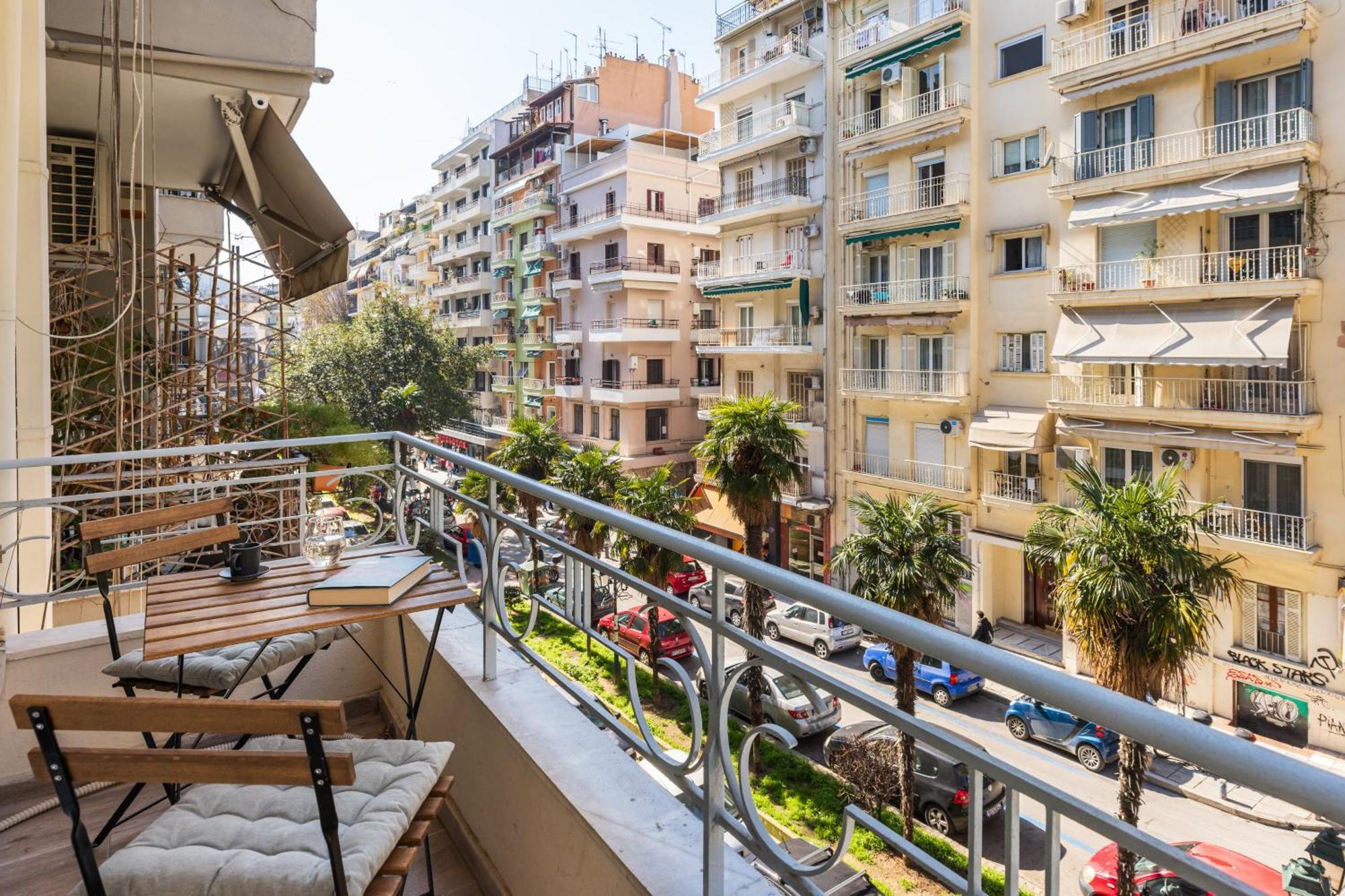 Tropical & Faces By Nest Apartment Thessaloniki Exterior photo